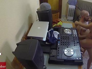 Dj fucking and scratching in the chair with a hidden cam spying my incredible gf